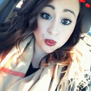 Meet your Posher, Megan